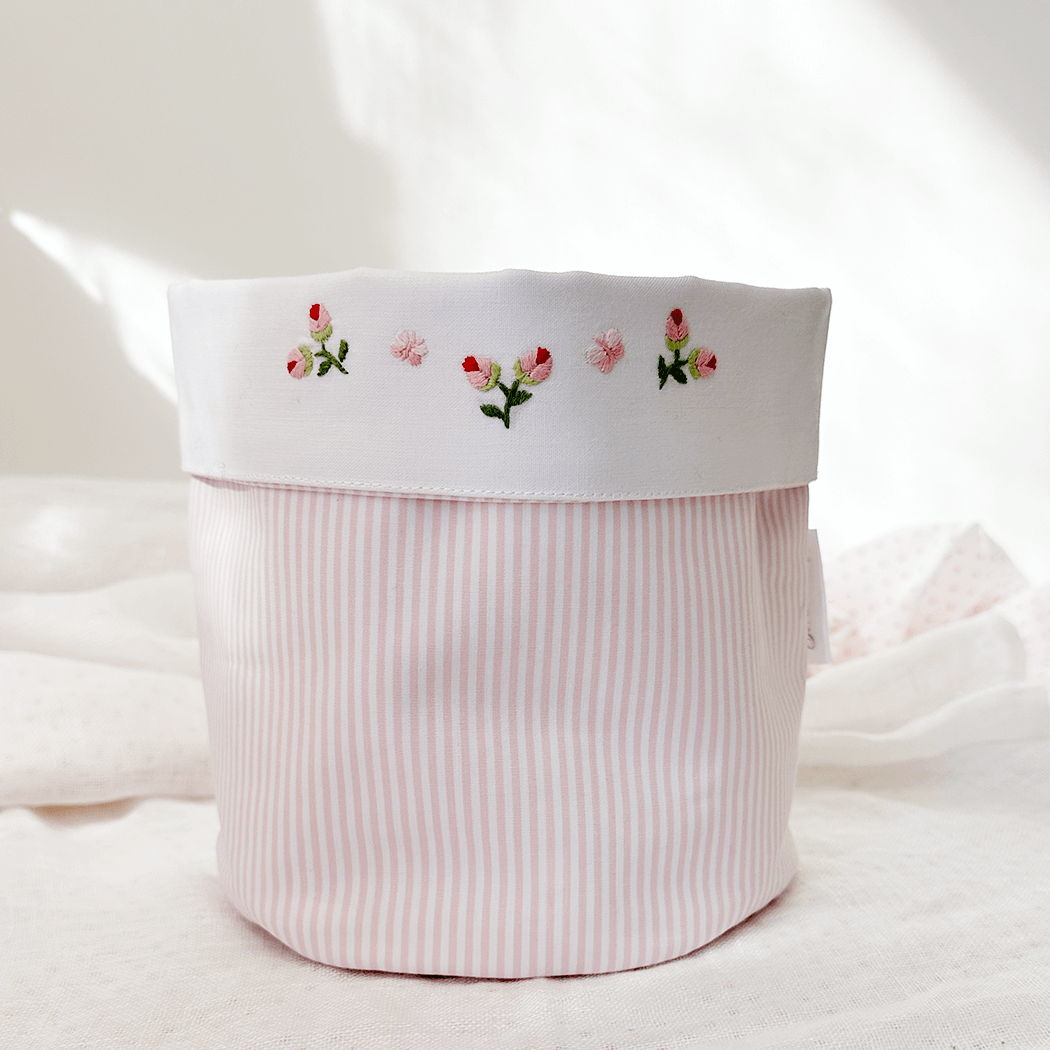 Baby Vanity Holder With Rosebuds