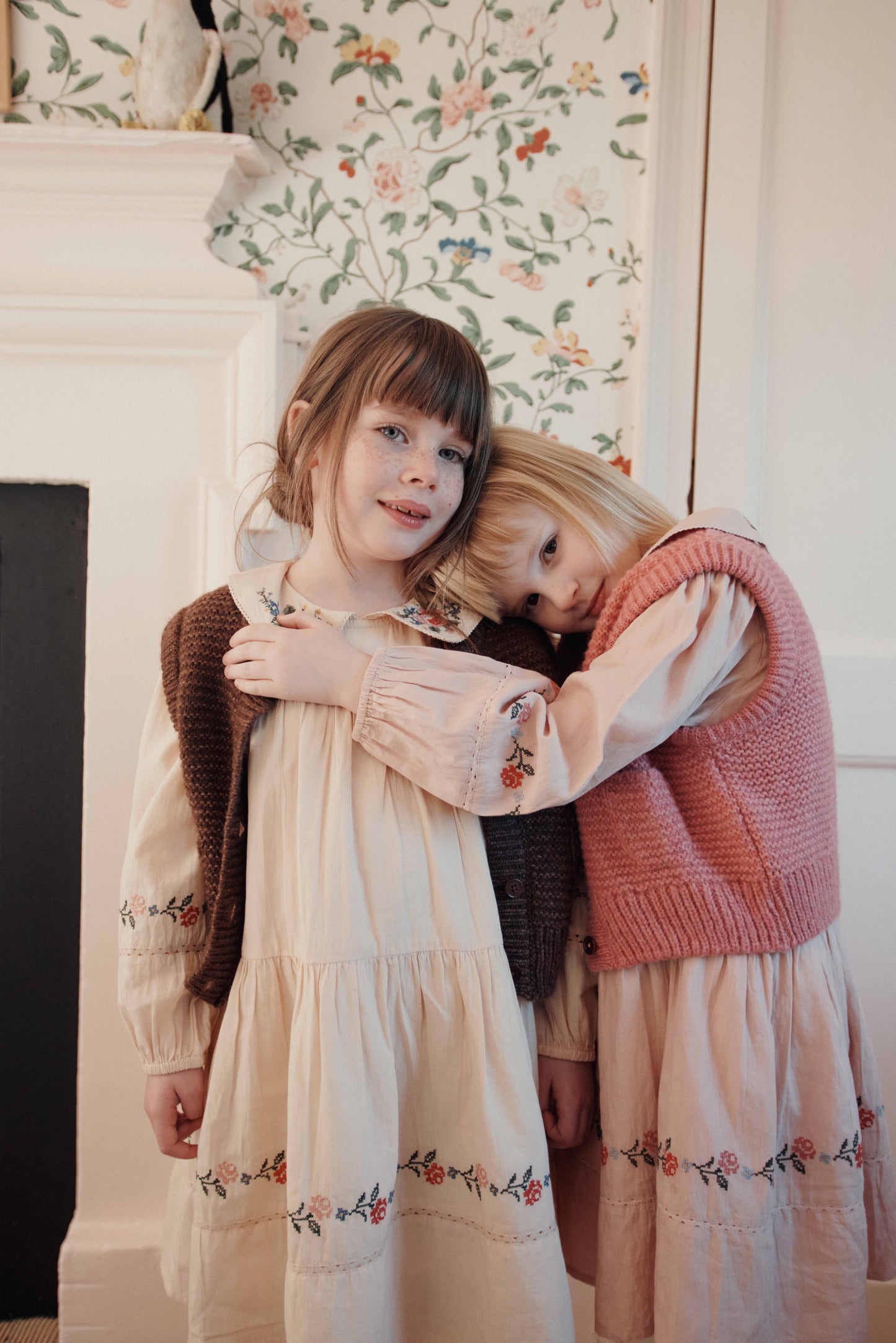 Sleeveless Cardigan, Blush