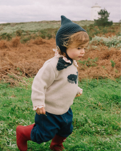 Whale Jumper, Natural