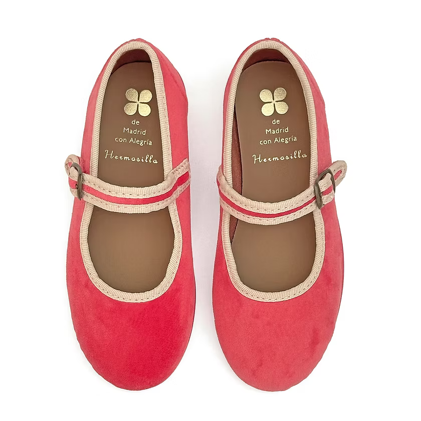 Velvet Mary Janes, Malaga