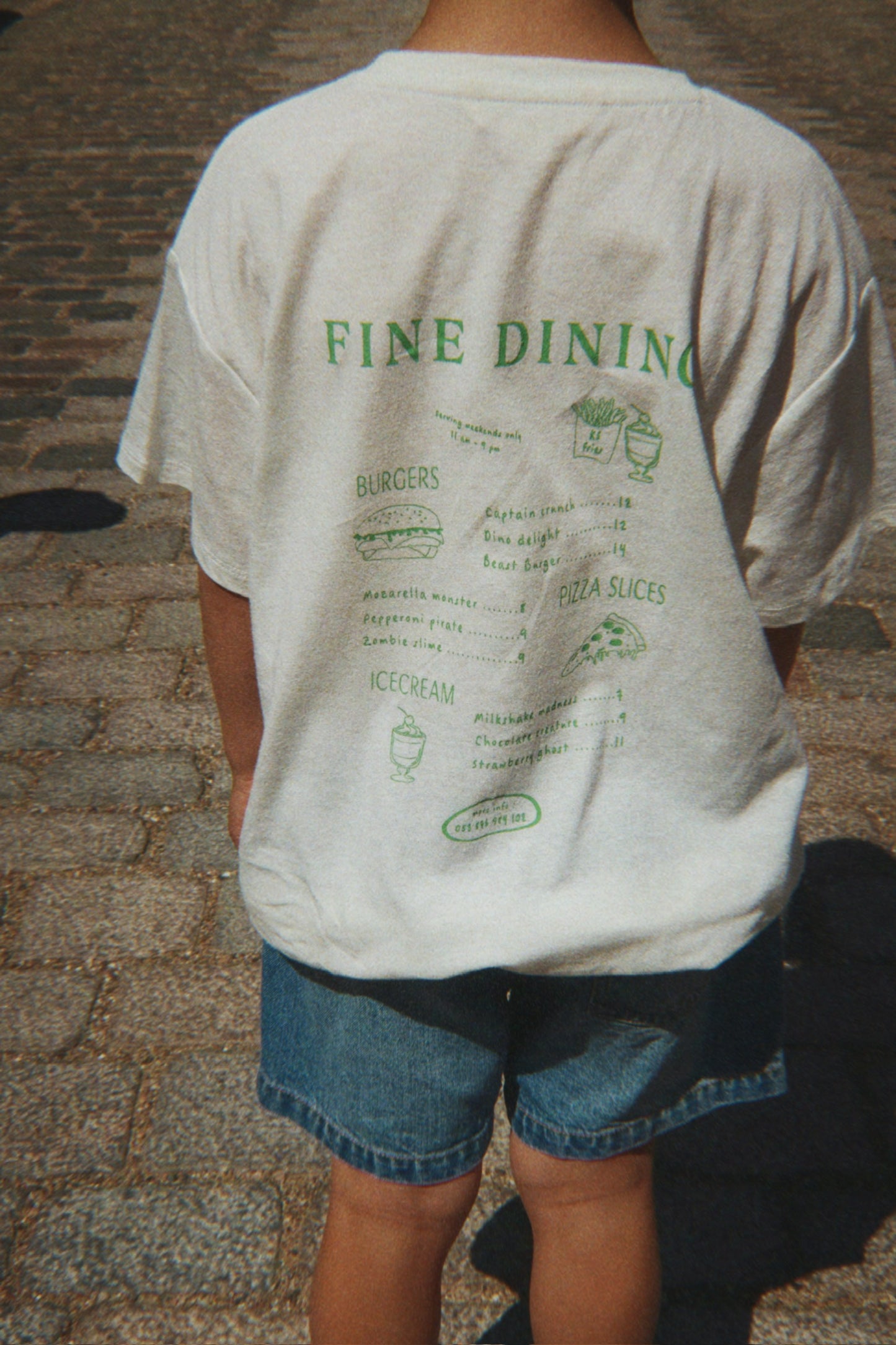 Era Tee, Off White/Fine Dining