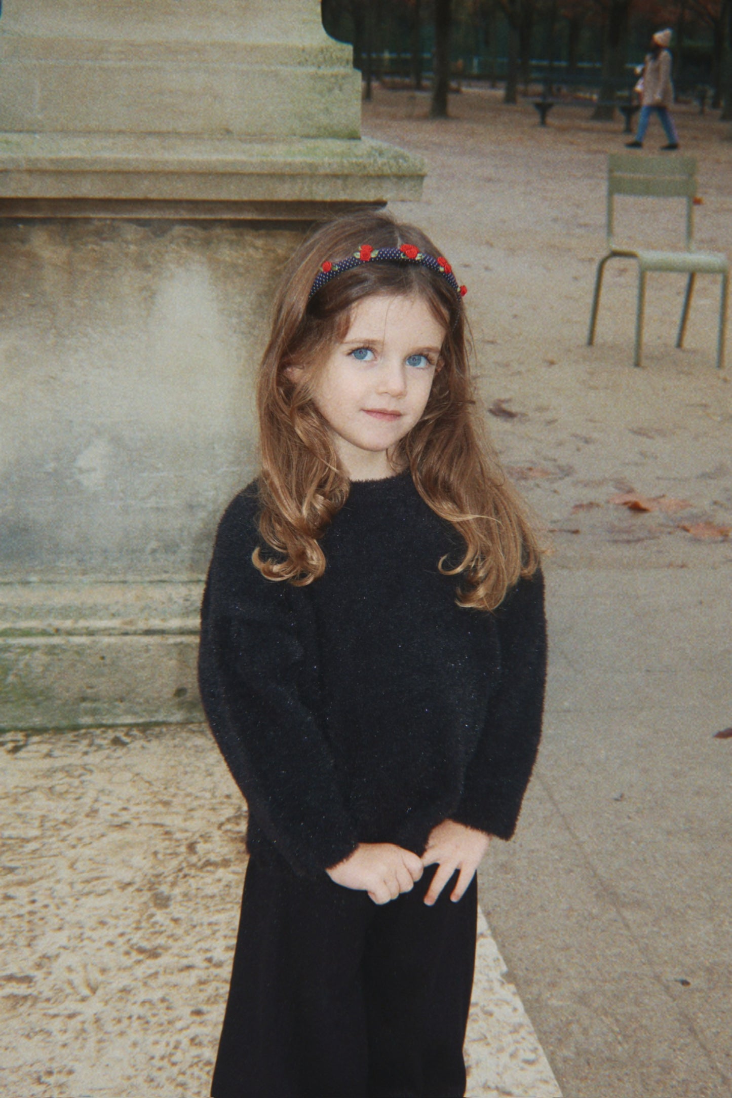 Rose Rouge Hairbrace, Dot Nuit