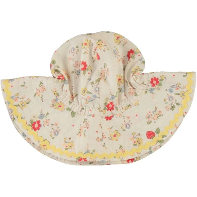 Annice Sunhat, Strawberry Field